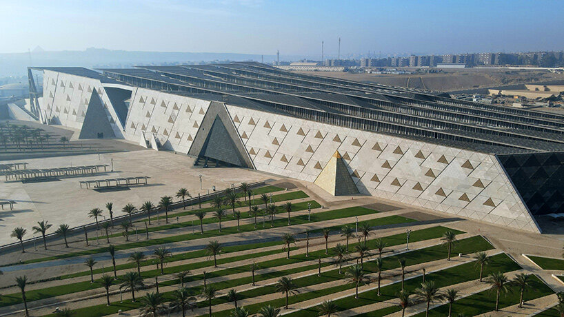grand egyptian museum giza